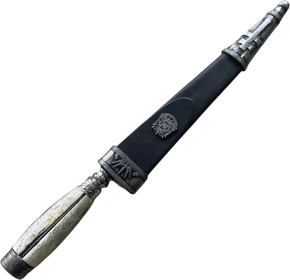 Faca Giuseppe Garibaldi da Coleção Heróis Farroupilha em aço carbono 8", cabo torneado paralelo em osso. - Imagem 2