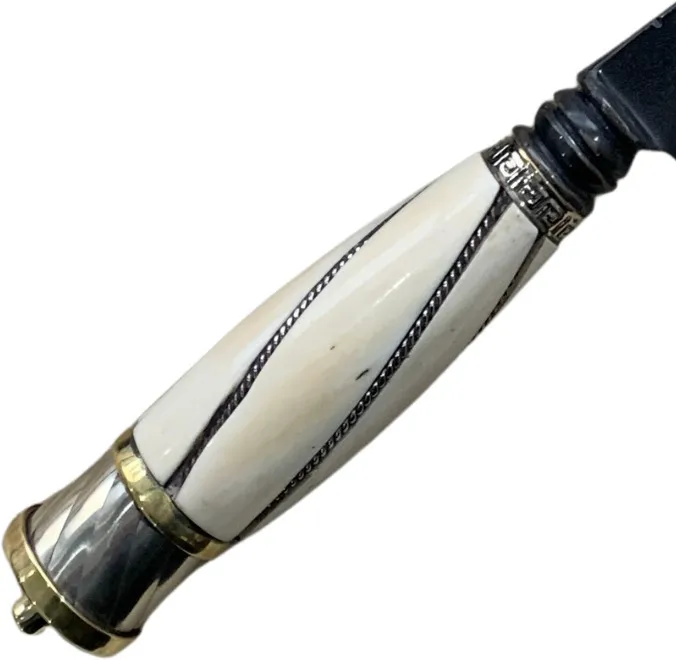 Faca Gaúcha Retovada Especial 8" em aço carbono, cabo em osso, fosfatizado - Imagem 3